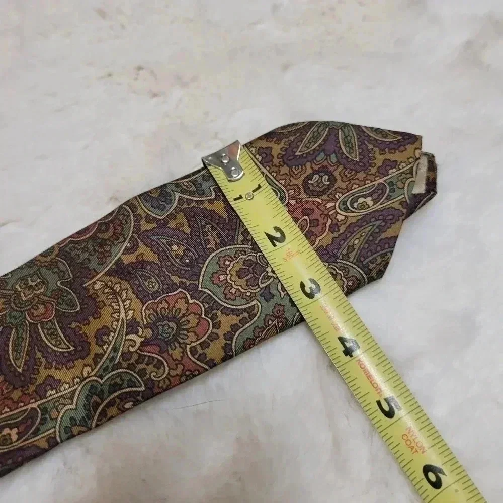 Vintage Banana Republic Mens Silk Paisley Print Tie Brown Neutral Tones